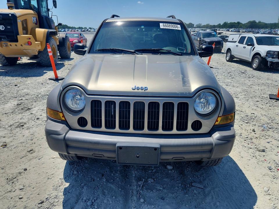 Photo 5 from auction – 2006 JEEP LIBERTY with VIN 1J4GL48K76W241637