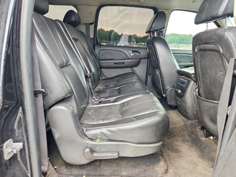Photo 11 from auction – 2007 CHEVROLET SUBURBAN with VIN 1GNFK16387J261321