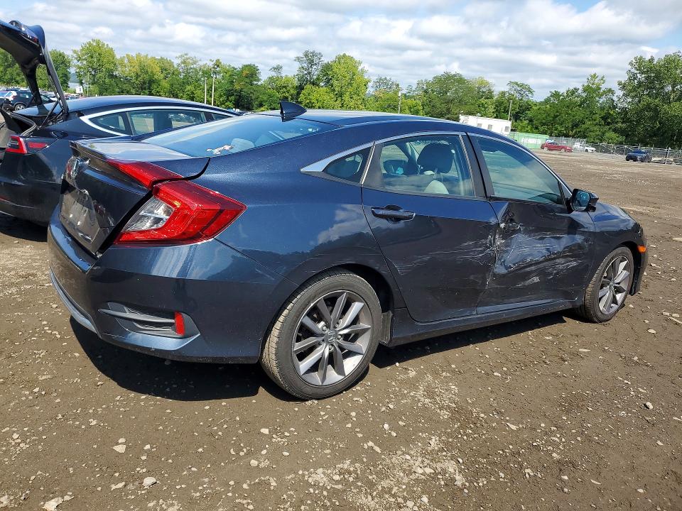 Photo 3 from auction – 2019 HONDA CIVIC with VIN 19XFC1F34KE205632
