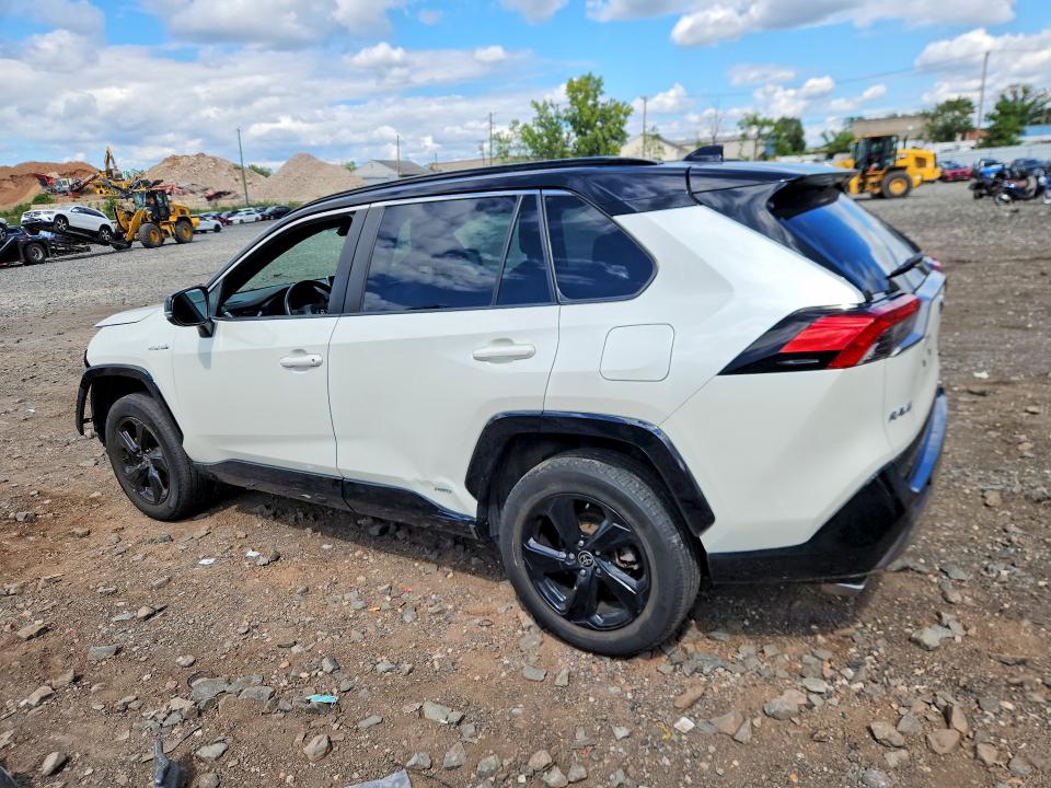 Photo 2 from auction – 2021 TOYOTA RAV4 with VIN 4T3E6RFV5MU037364