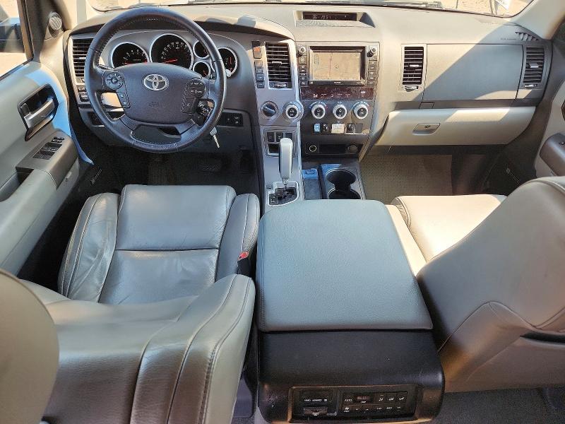 Photo 8 from auction – 2010 TOYOTA SEQUOIA with VIN 5TDJY5G15AS034037