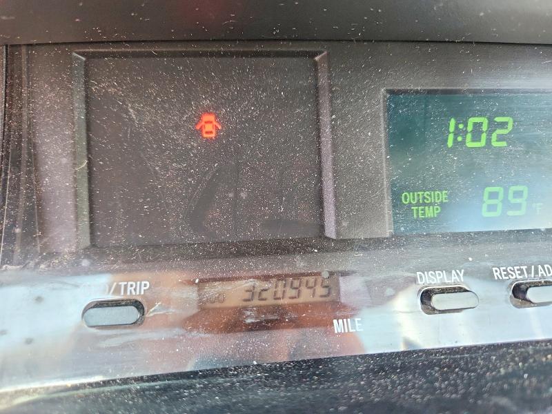 Photo 9 from auction – 2003 TOYOTA AVALON with VIN 4T1BF28B73U294238