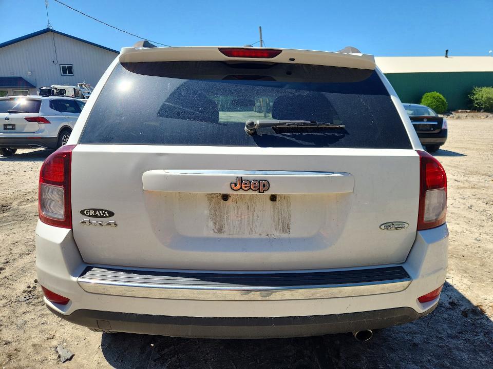 Photo 6 from auction – 2016 JEEP COMPASS with VIN 1C4NJDEB8GD639525