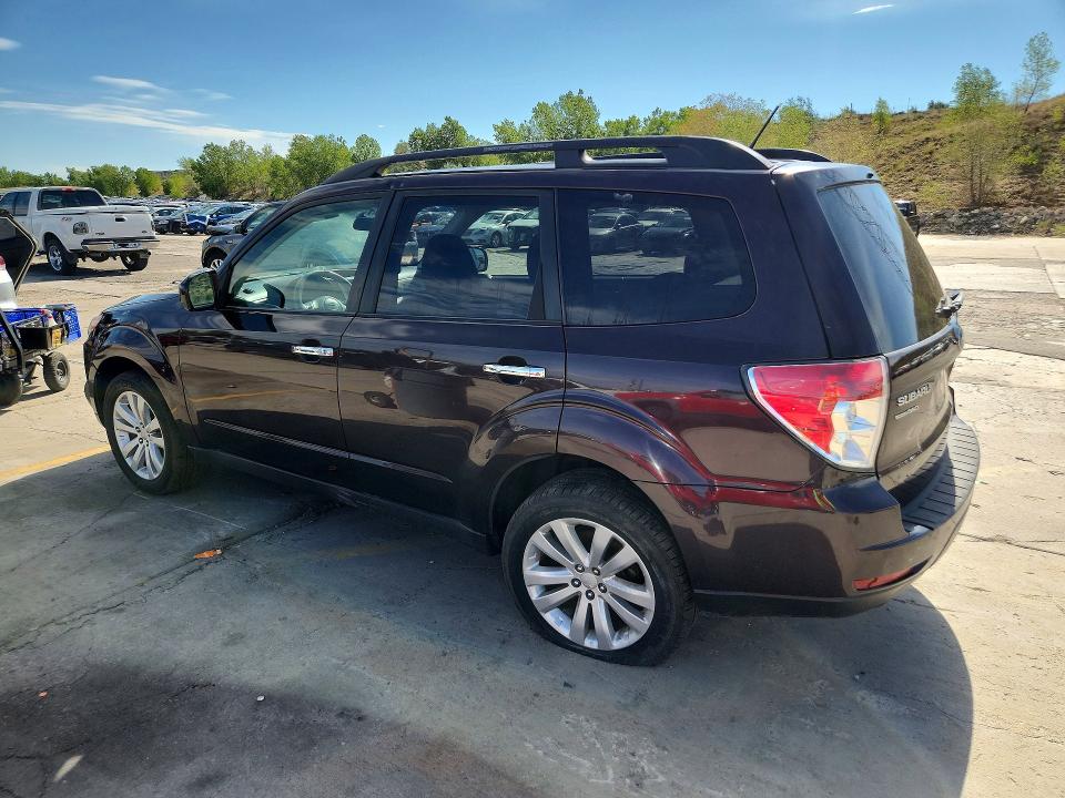 Photo 2 from auction – 2013 SUBARU FORESTER with VIN JF2SHADC3DH413535