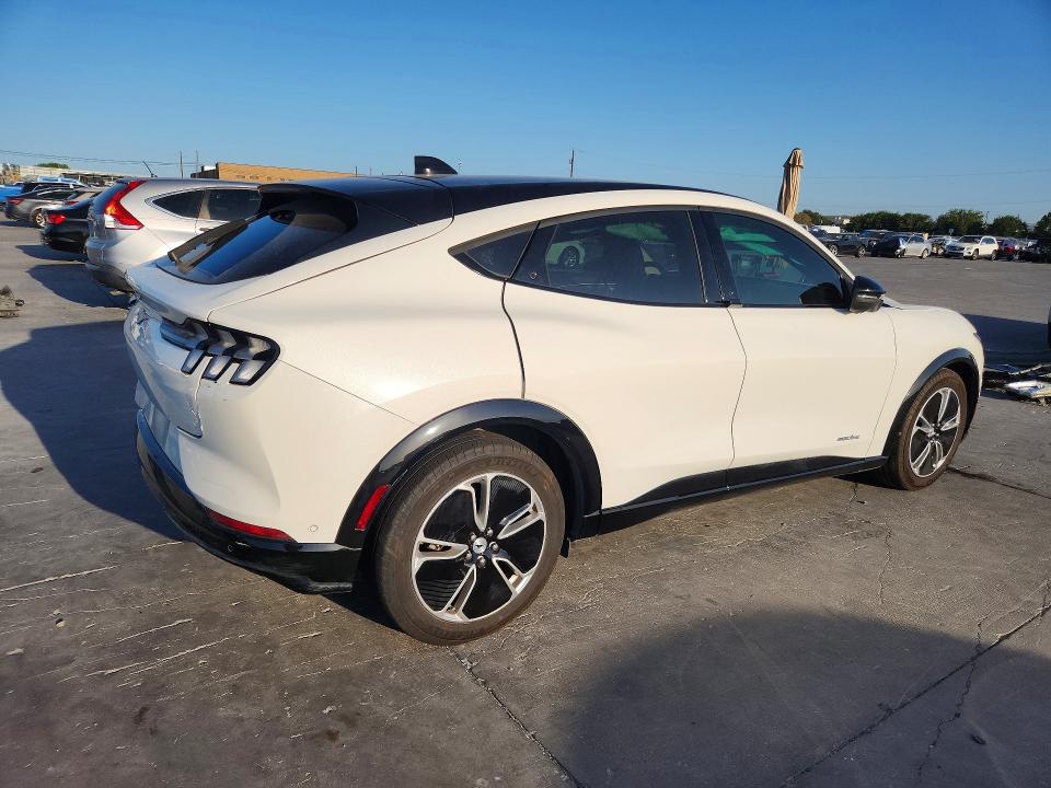 Photo 3 from auction – 2023 FORD MUSTANG MACH-E with VIN 3FMTK3R42PMA88258
