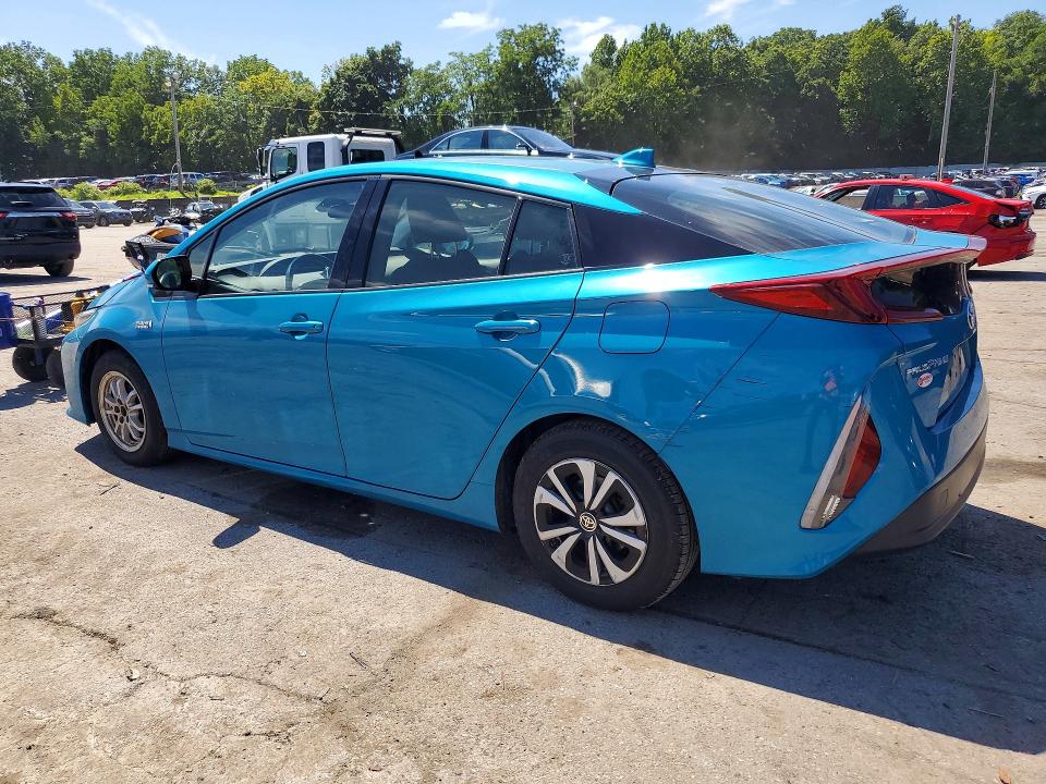Photo 2 from auction – 2018 TOYOTA PRIUS PRIME with VIN JTDKARFP3J3094762