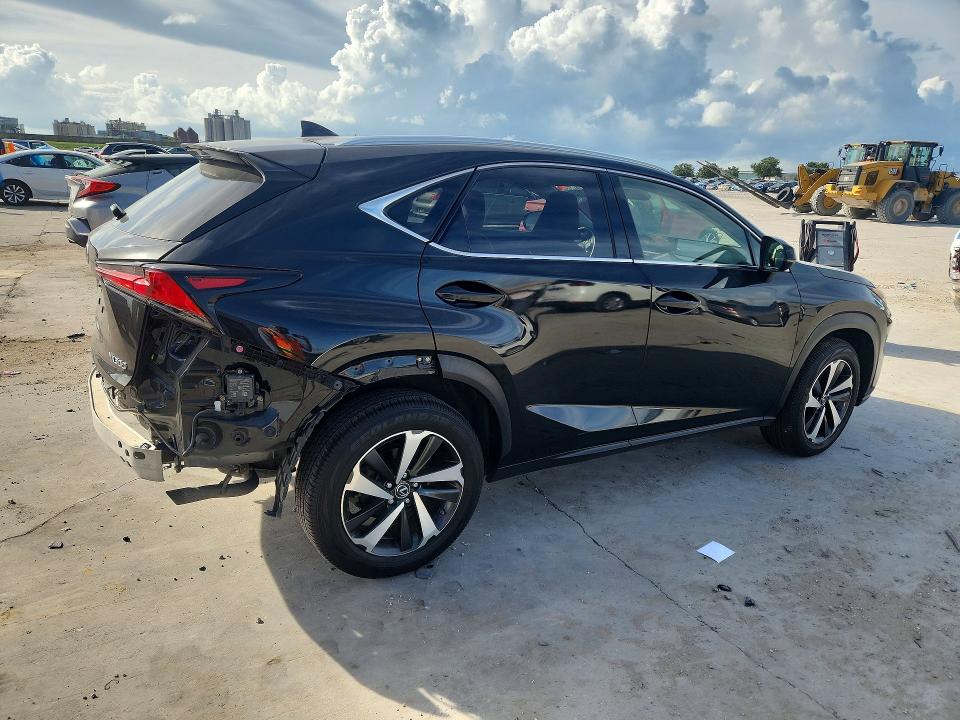 Photo 3 from auction – 2021 LEXUS NX 300 with VIN JTJGARBZ6M2192978