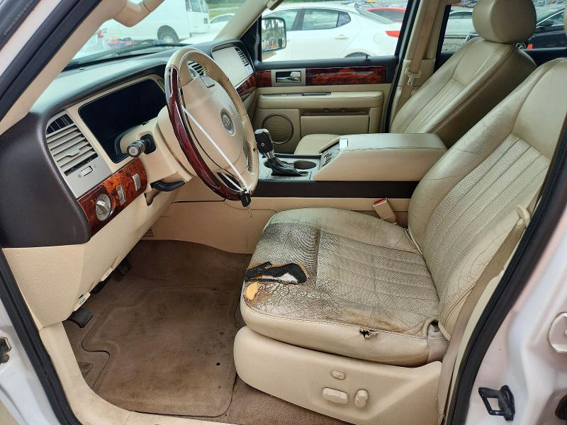 Zdjęcie 7 z aukcji – 2003 LINCOLN NAVIGATOR z VIN 5LMFU28R43LJ35944