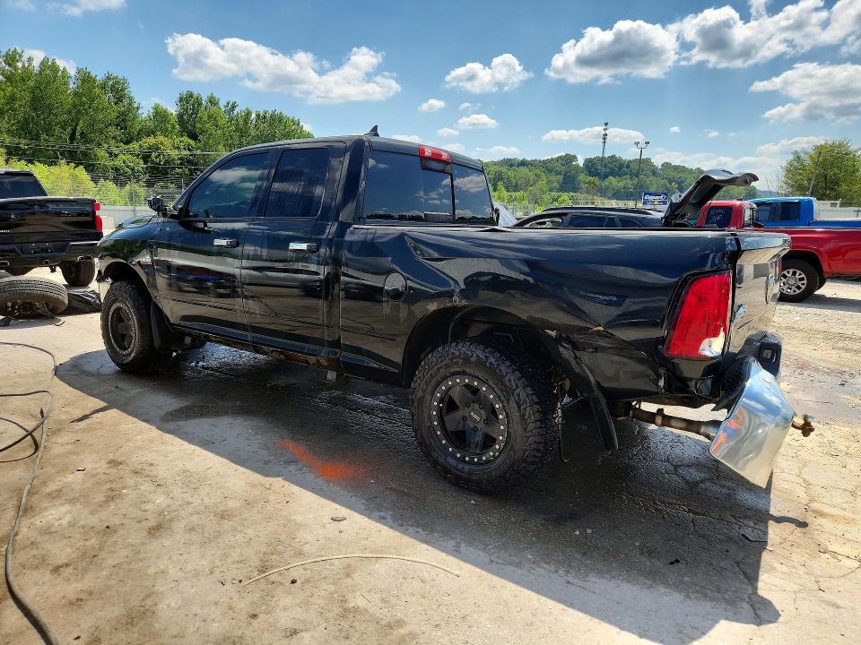 Снимка 2 от търг – 2015 RAM 1500 с VIN 1C6RR7GT3FS672127