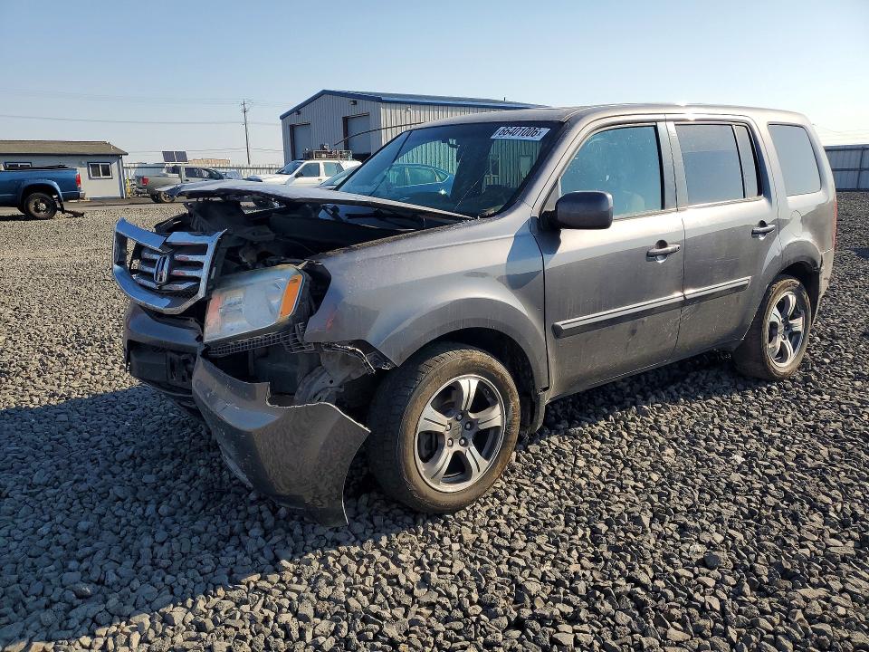 HONDA PILOT 2015 with VIN 5FNYF4H30FB047174 - Photo from auction