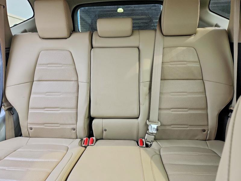 Photo 10 from auction – 2017 HONDA CR-V with VIN 2HKRW2H83HH611084