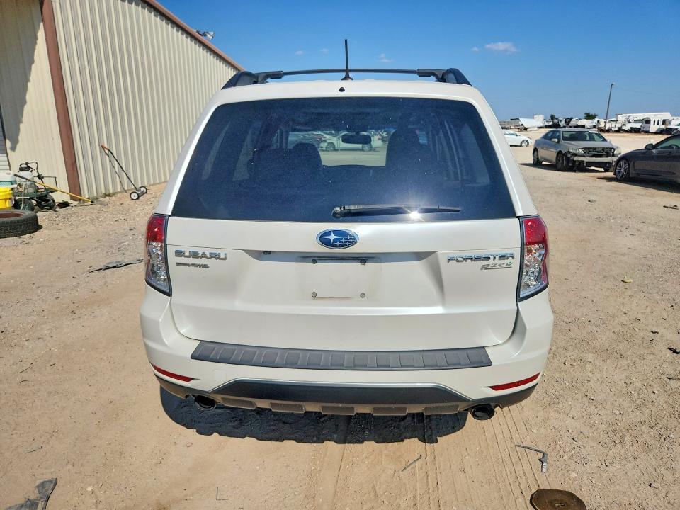 Photo 6 from auction – 2013 SUBARU FORESTER with VIN JF2SHAEC2DH425691