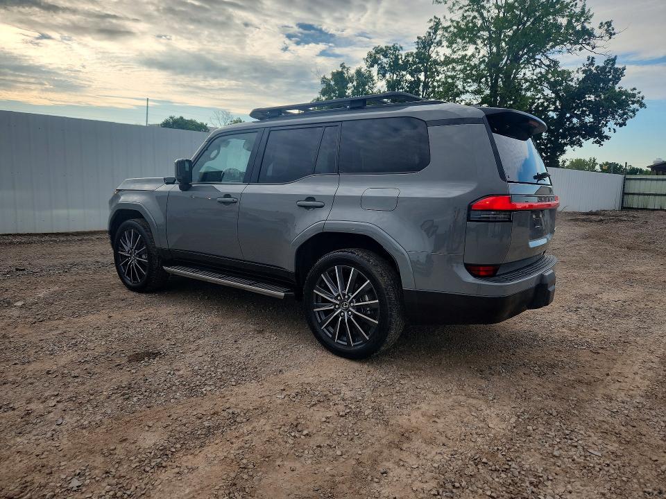 Photo 2 from auction – 2024 LEXUS GX 550 with VIN JTJVBCDX8R5017294