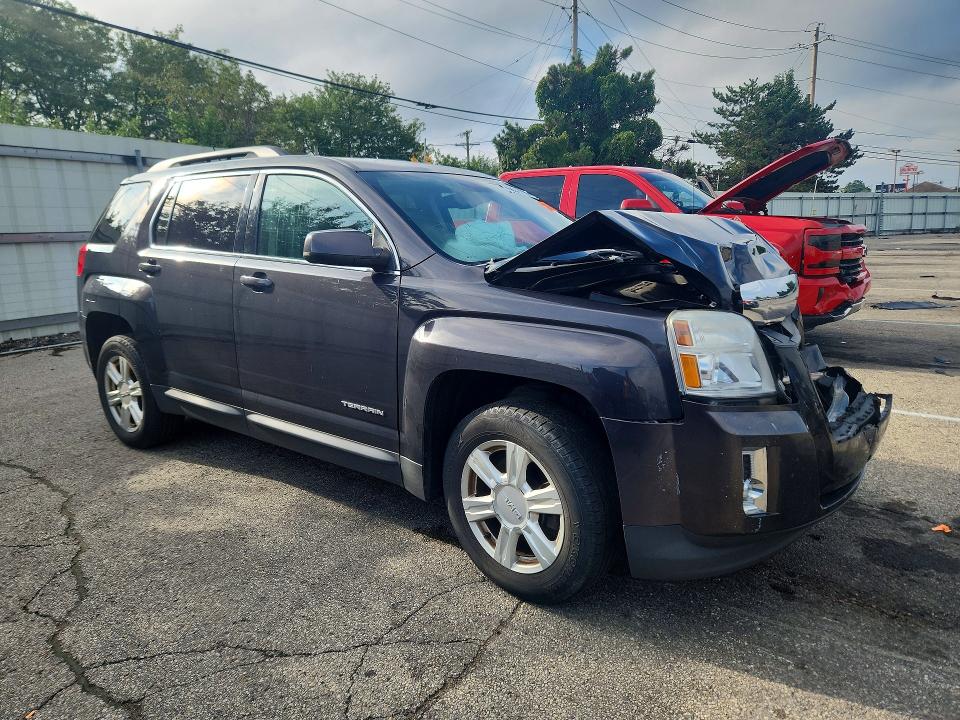 Photo 4 from auction – 2015 GMC TERRAIN with VIN 2GKALREK3F6313235