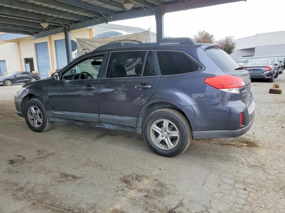 Photo 2 from auction – 2010 SUBARU OUTBACK with VIN 4S4BRBCC1A3322240