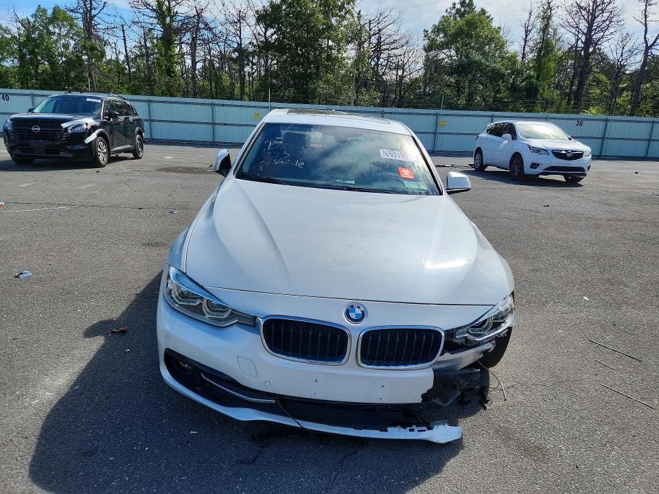 Photo 5 from auction – 2016 BMW 340 with VIN WBA8B7G53GNT95583
