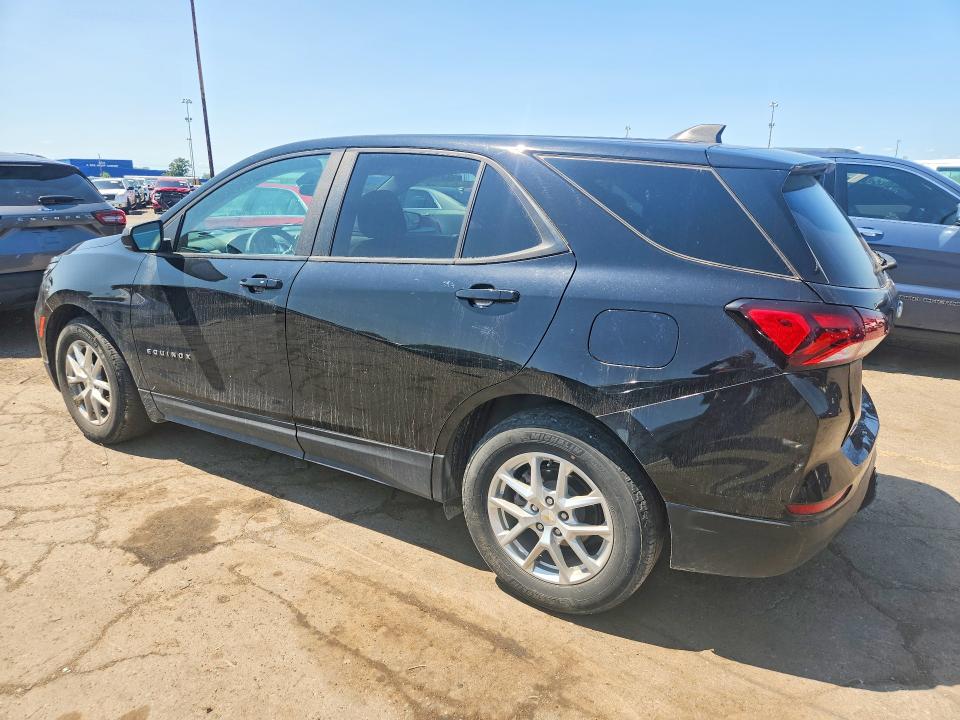 Photo 2 from auction – 2022 CHEVROLET EQUINOX with VIN 2GNAXHEV1N6124593