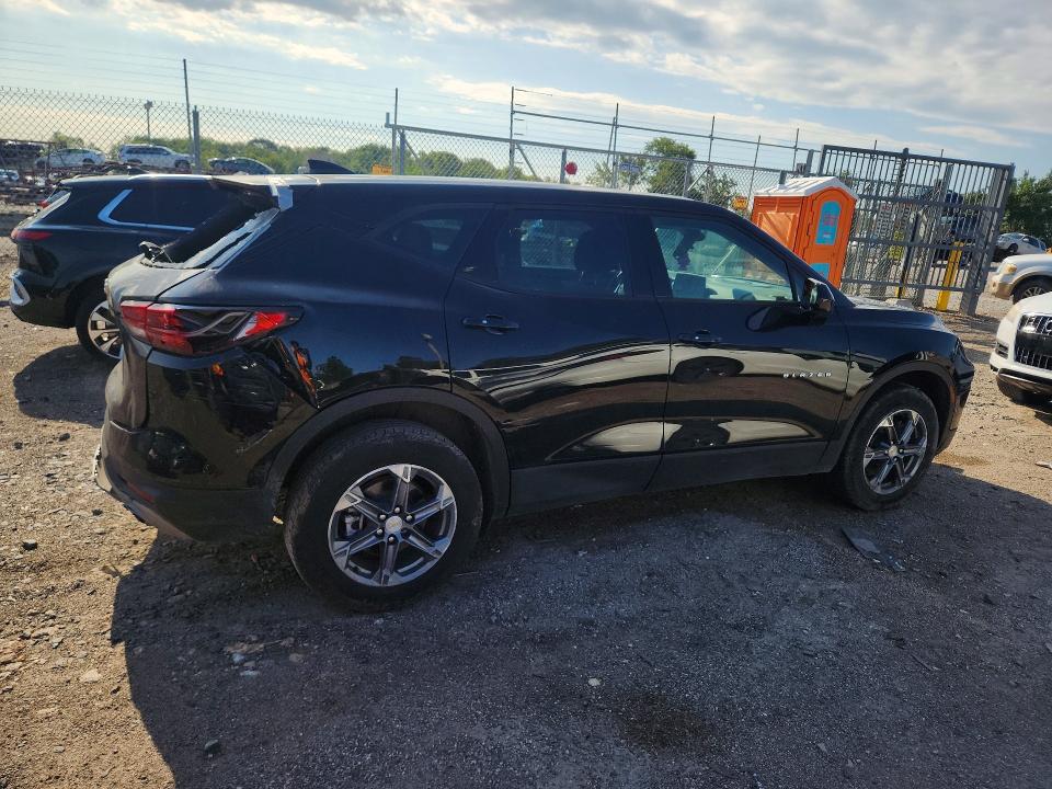 Photo 3 from auction – 2025 CHEVROLET BLAZER with VIN 3GNKBCR47SS203996