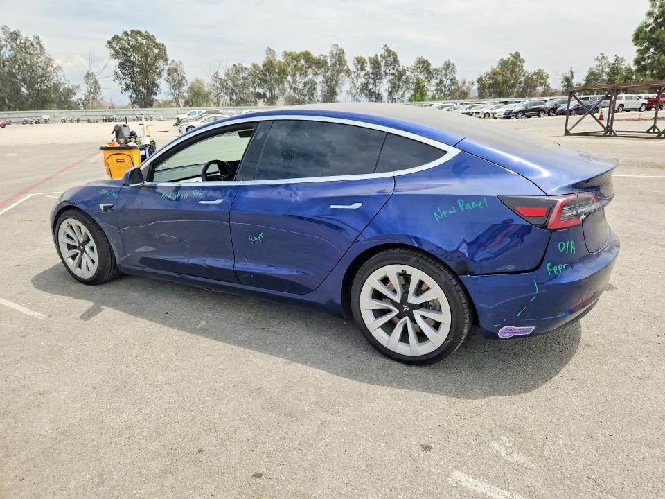 Photo 2 from auction – 2018 TESLA MODEL 3 with VIN 5YJ3E1EB8JF147734