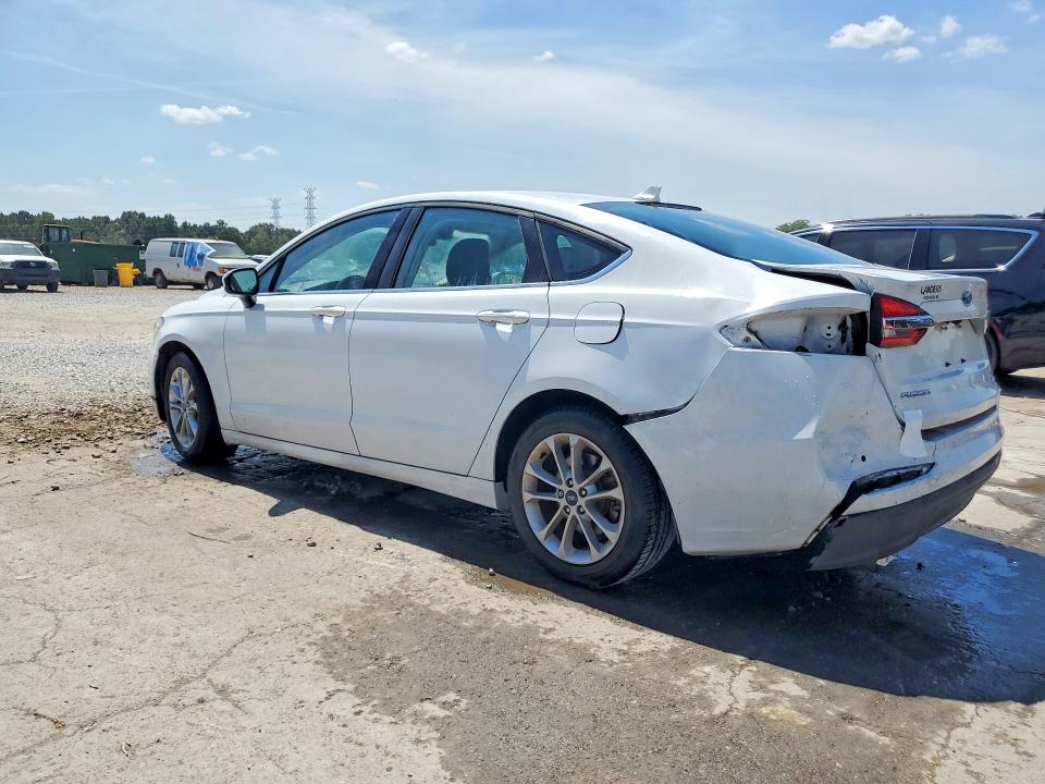 Photo 2 from auction – 2019 FORD FUSION with VIN 3FA6P0HD3KR267316