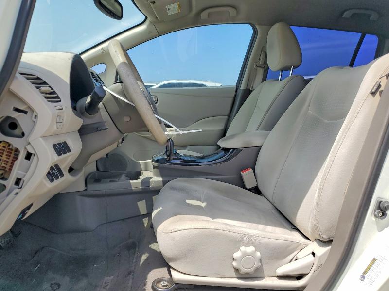 Photo 7 from auction – 2011 NISSAN LEAF with VIN JN1AZ0CP6BT001516
