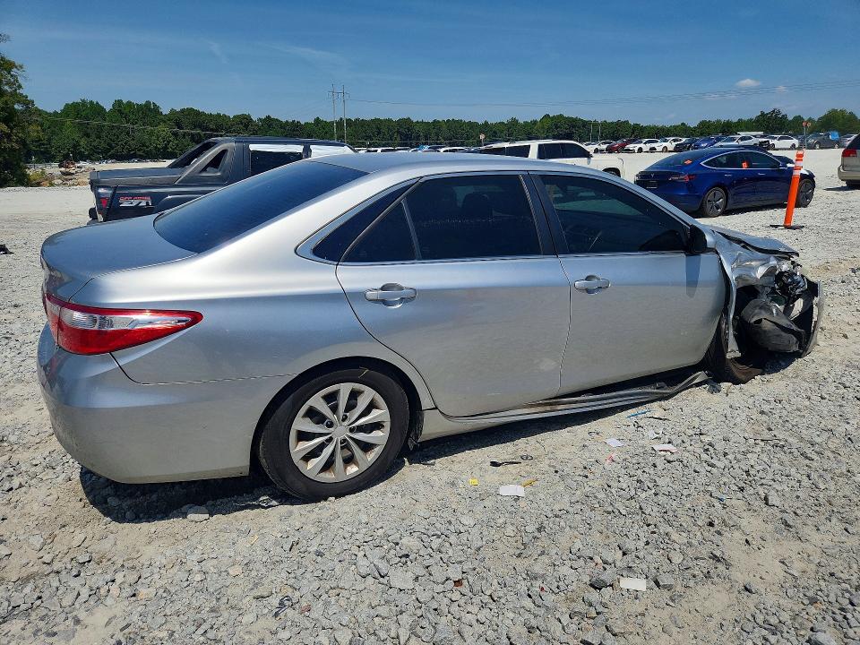 Photo 3 from auction – 2015 TOYOTA CAMRY with VIN 4T4BF1FK8FR449211