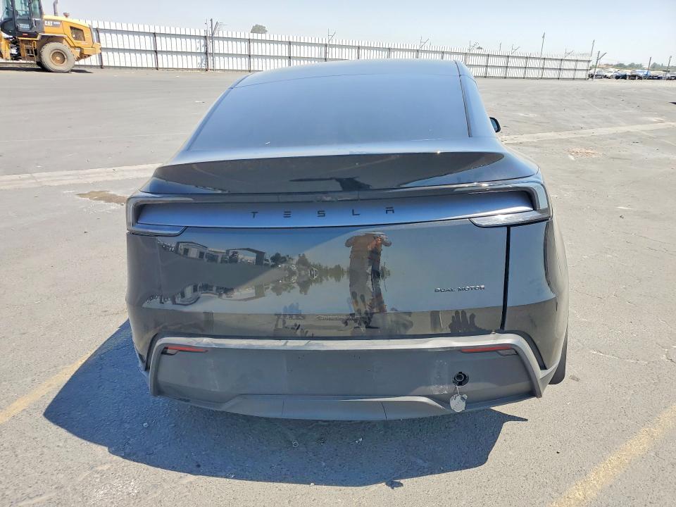 Foto 6 de la subasta – 2026 TESLA MODEL Y con VIN 7SAYGAEE9TF600940