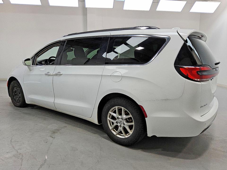 Photo 2 from auction – 2021 CHRYSLER PACIFICA with VIN 2C4RC1BG8MR574713