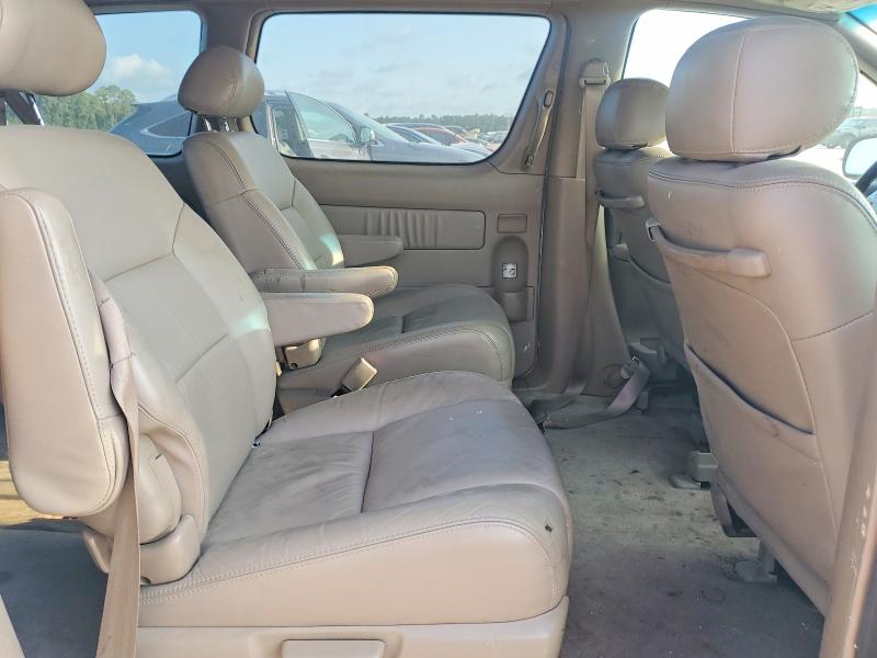 Photo 11 from auction – 2000 TOYOTA SIENNA with VIN 4T3ZF13C6YU177029