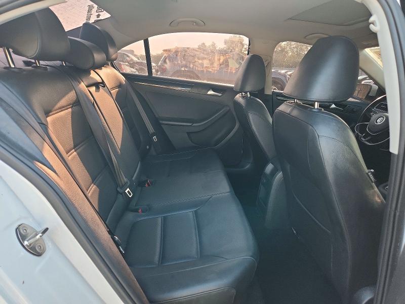 Photo 10 from auction – 2017 VOLKSWAGEN JETTA with VIN 3VWL17AJ8HM399983