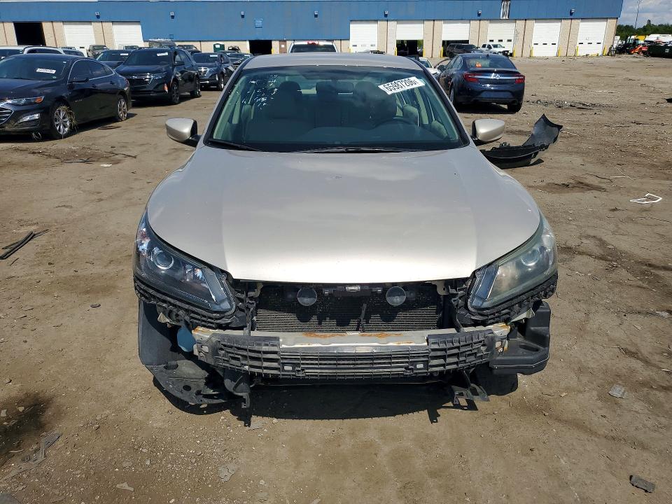 Photo 5 from auction – 2014 HONDA ACCORD with VIN 1HGCR2F34EA003082