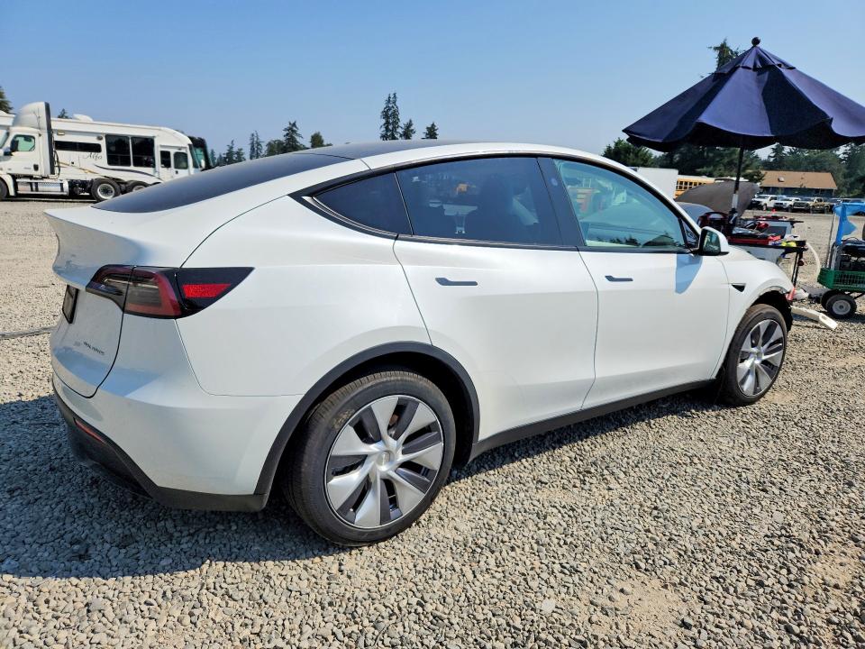 Zdjęcie 3 z aukcji – 2024 TESLA MODEL Y z VIN 7SAYGDEE3RF075495