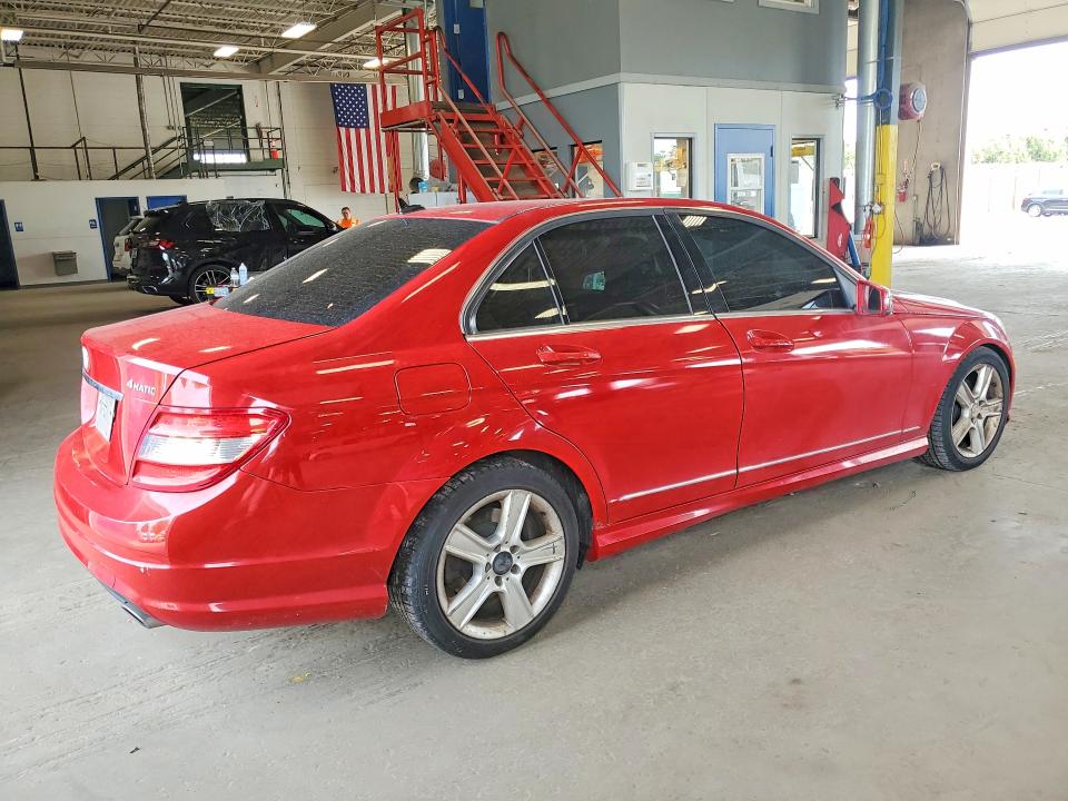 Photo 3 from auction – 2010 MERCEDES-BENZ C with VIN WDDGF8BB3AF435805