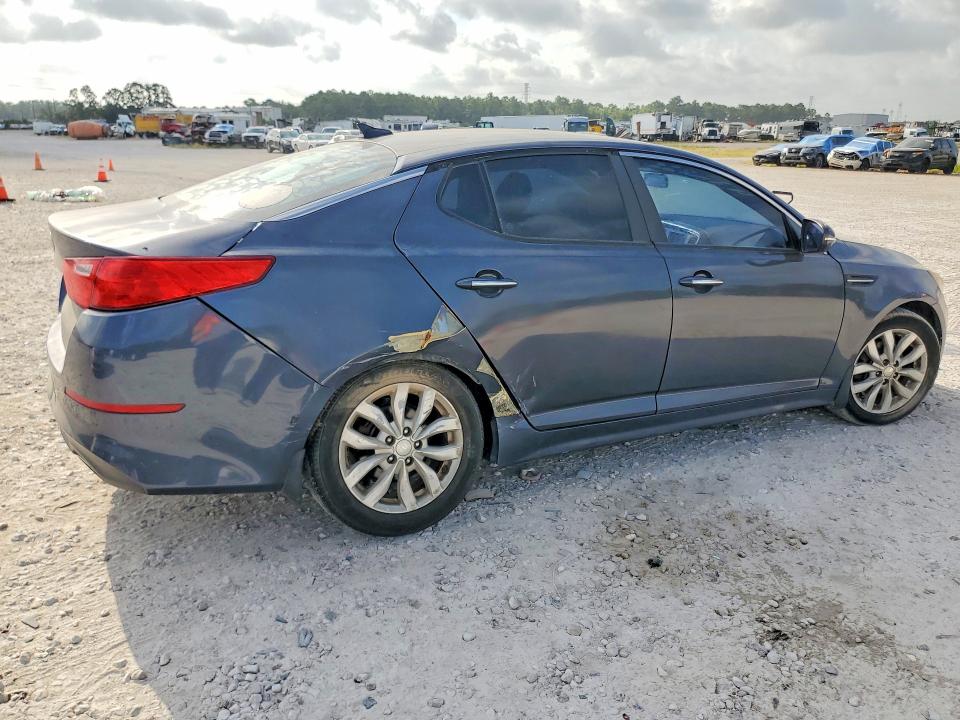 Photo 3 from auction – 2015 KIA OPTIMA with VIN 5XXGM4A74FG477480