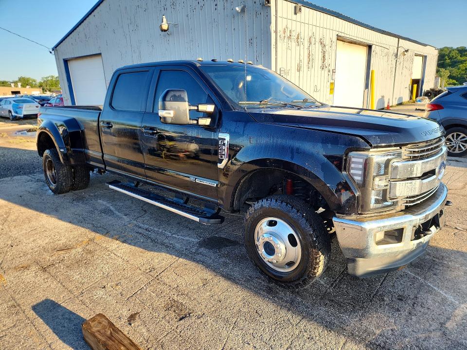Photo 4 from auction – 2018 FORD F350 with VIN 1FT8W3DT3JEB95863