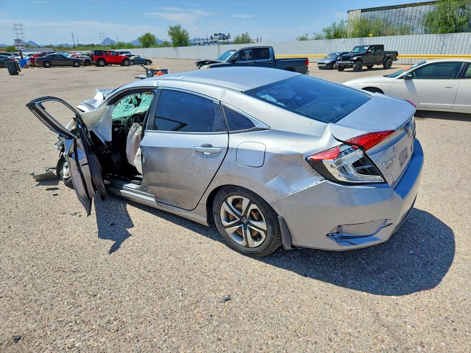Photo 2 from auction – 2018 HONDA CIVIC with VIN 19XFC2F53JE017898