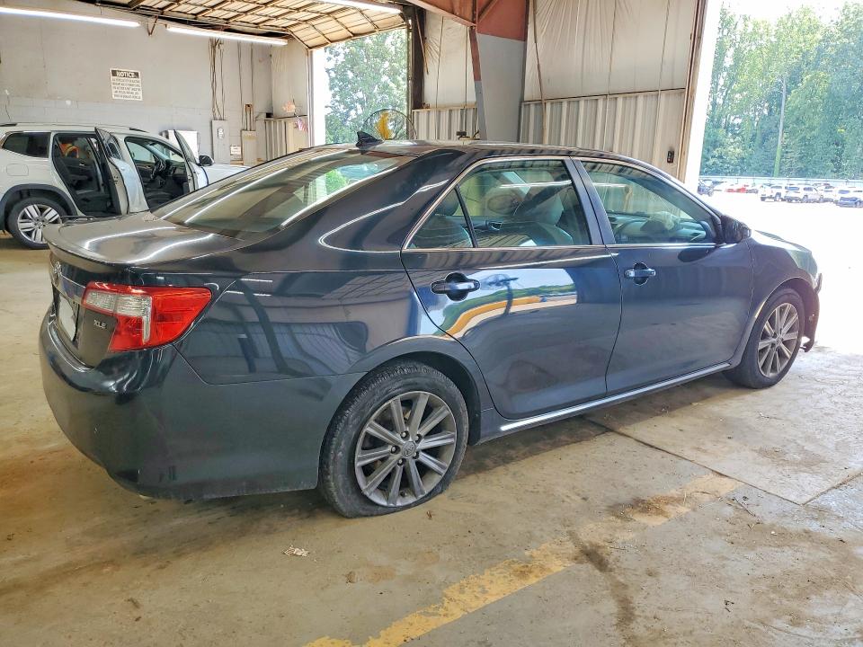 Photo 3 from auction – 2012 TOYOTA CAMRY with VIN 4T1BK1FK4CU514993