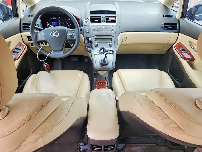 Фото 8 с аукциона – 2010 LEXUS HS с VIN JTHBB1BA3A2007494