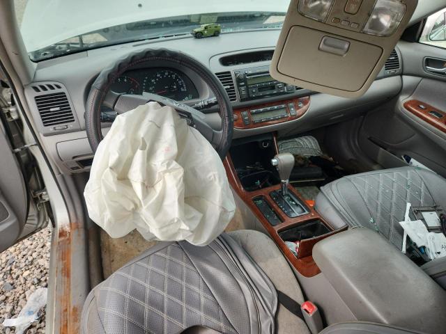 Photo 8 from auction – 2004 TOYOTA CAMRY with VIN 4T1BF30KX4U569524
