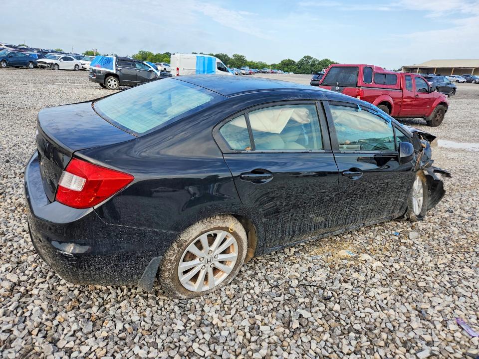 Photo 3 from auction – 2012 HONDA CIVIC with VIN 19XFB2F85CE035903