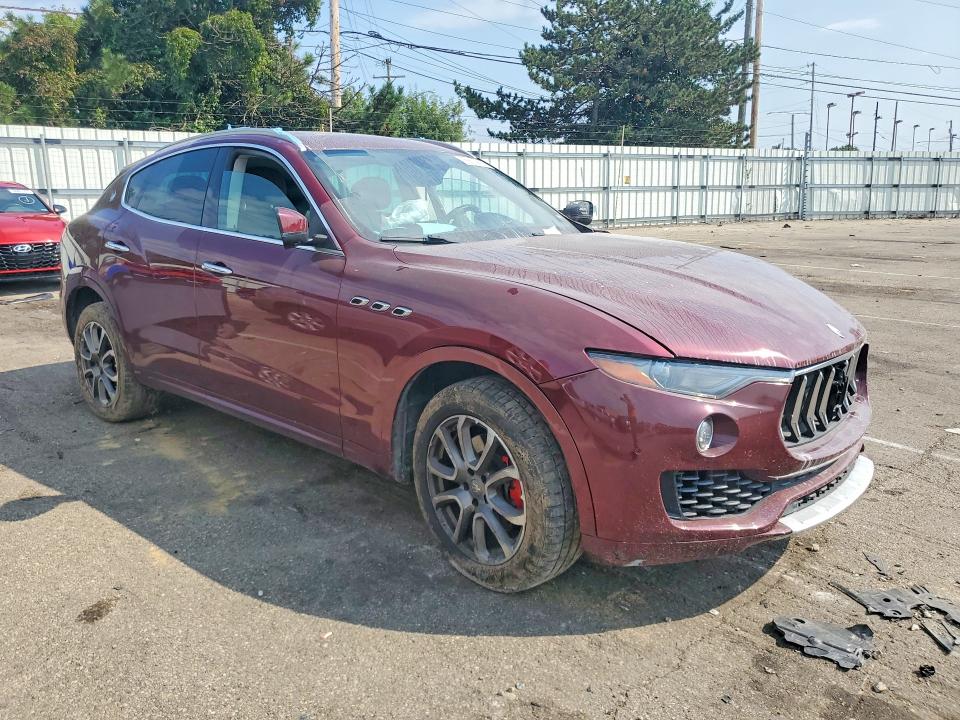 Photo 4 from auction – 2017 MASERATI LEVANTE with VIN ZN661XUL1HX213996