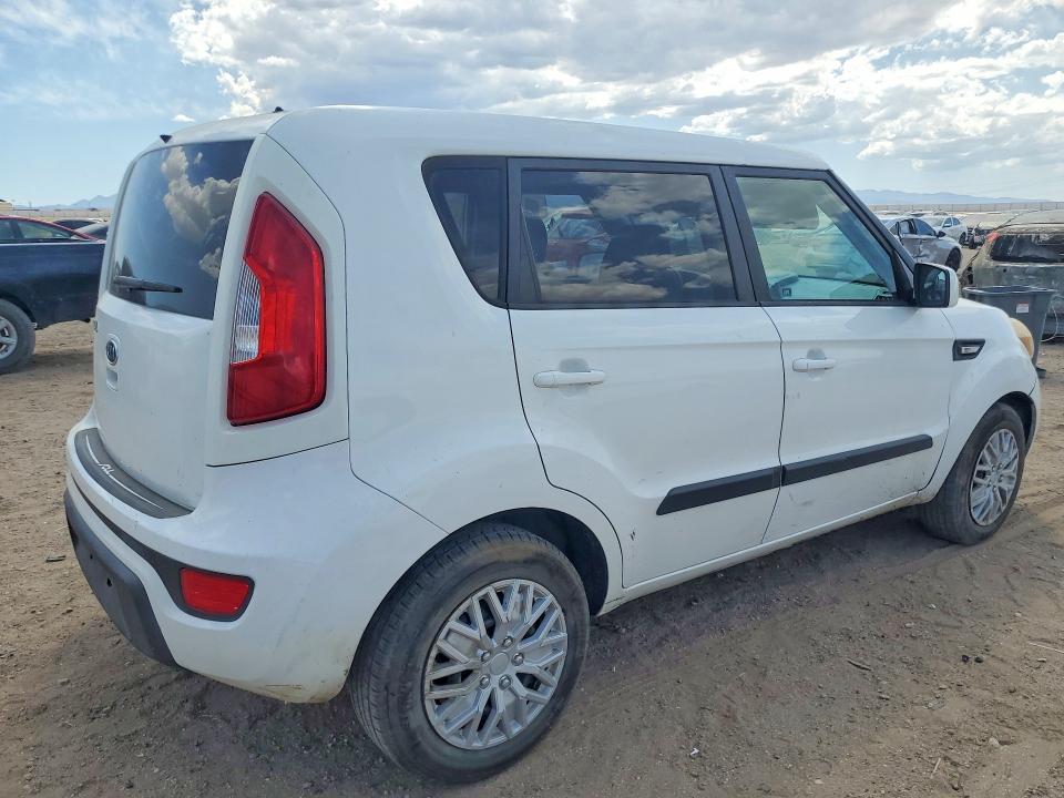 Photo 3 from auction – 2012 KIA SOUL with VIN KNDJT2A56C7477206