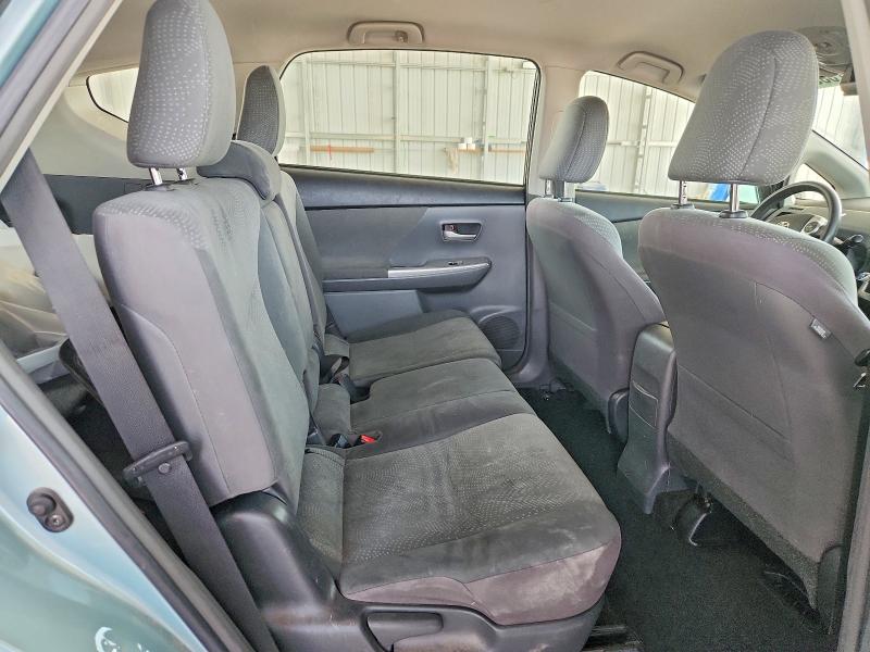 Photo 11 from auction – 2013 TOYOTA PRIUS V with VIN JTDZN3EU8D3211294