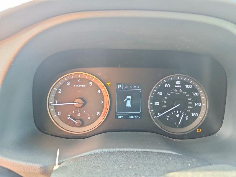 Photo 9 from auction – 2017 HYUNDAI TUCSON with VIN KM8J3CA40HU519032