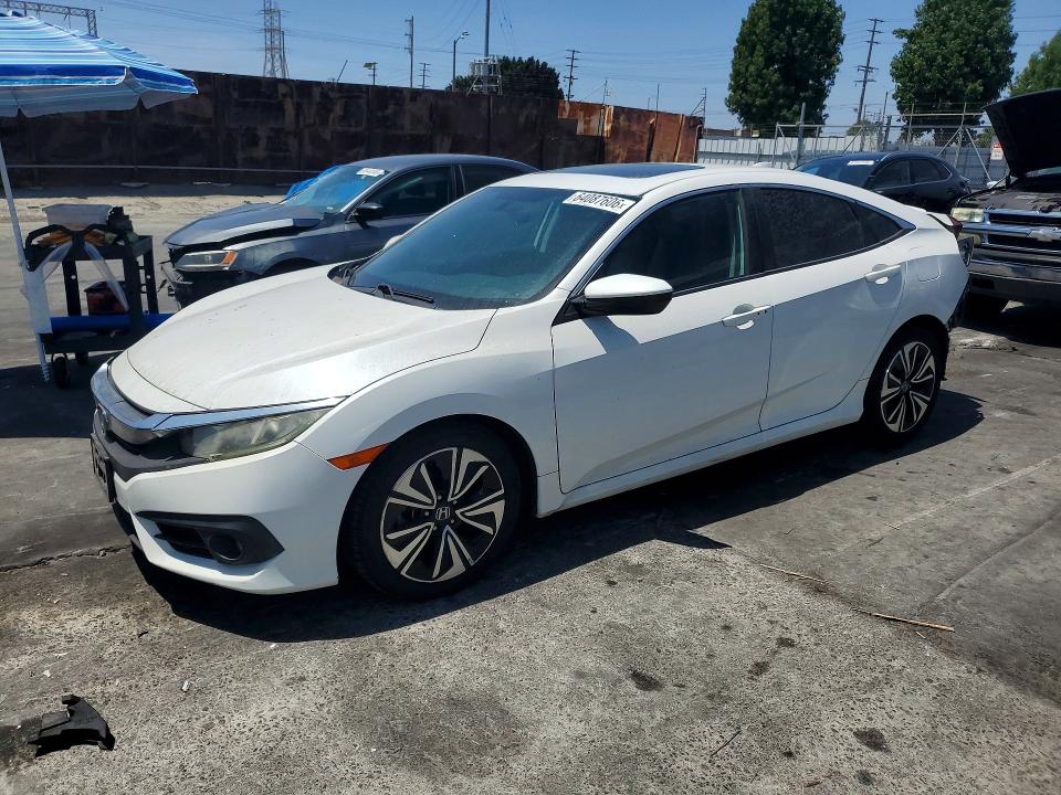 HONDA CIVIC 2016 with VIN 2HGFC1F37GH645129 - Photo from auction