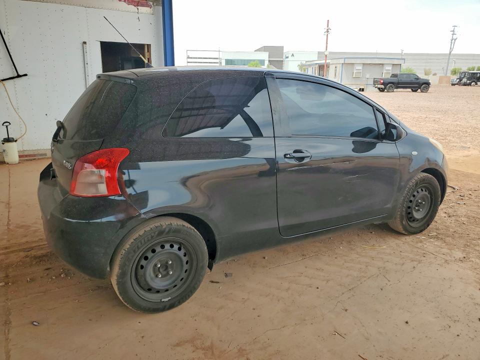 Photo 3 from auction – 2008 TOYOTA YARIS with VIN JTDJT903385171995