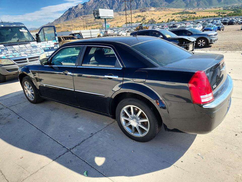 Photo 2 from auction – 2008 CHRYSLER 300C with VIN 2C3KK63H78H131512