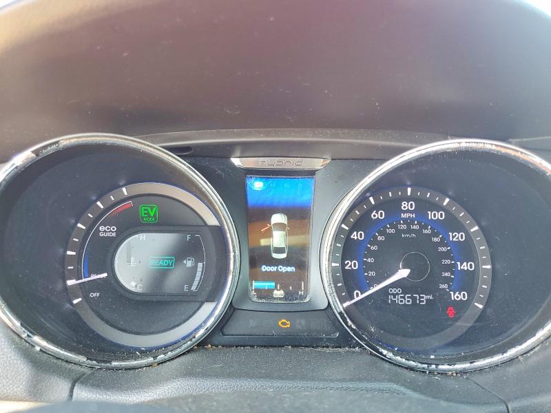 Photo 9 from auction – 2014 HYUNDAI SONATA with VIN KMHEC4A45EA108925
