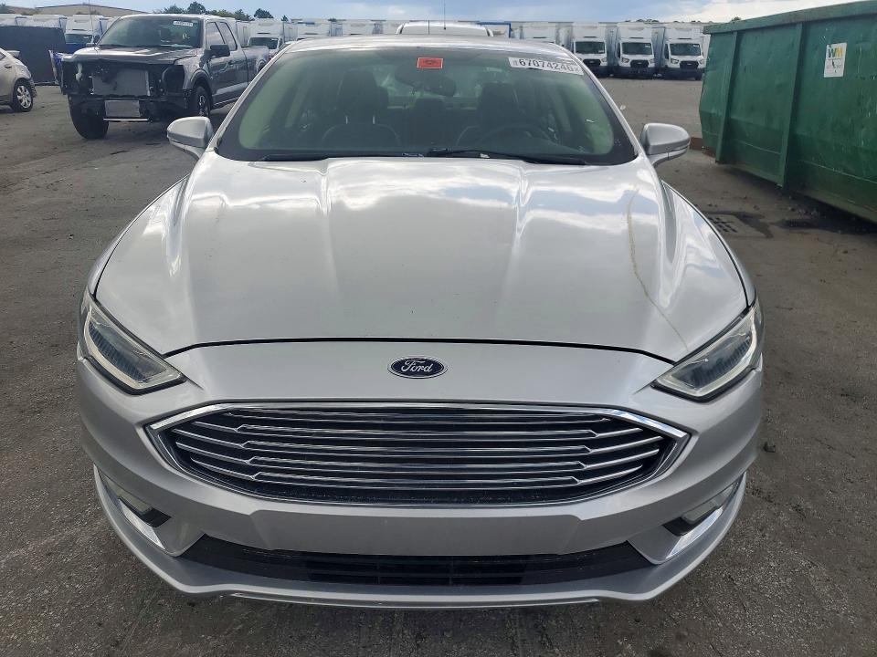 Photo 5 from auction – 2017 FORD FUSION with VIN 3FA6P0HD7HR142652