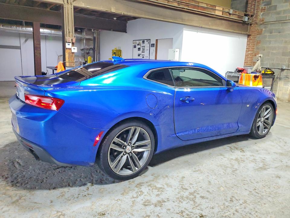 Photo 3 from auction – 2017 CHEVROLET CAMARO with VIN 1G1FB1RX0H0107953